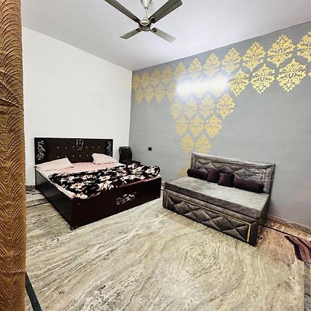 Agrawal Inn Guest House Mathura Eksteriør bilde