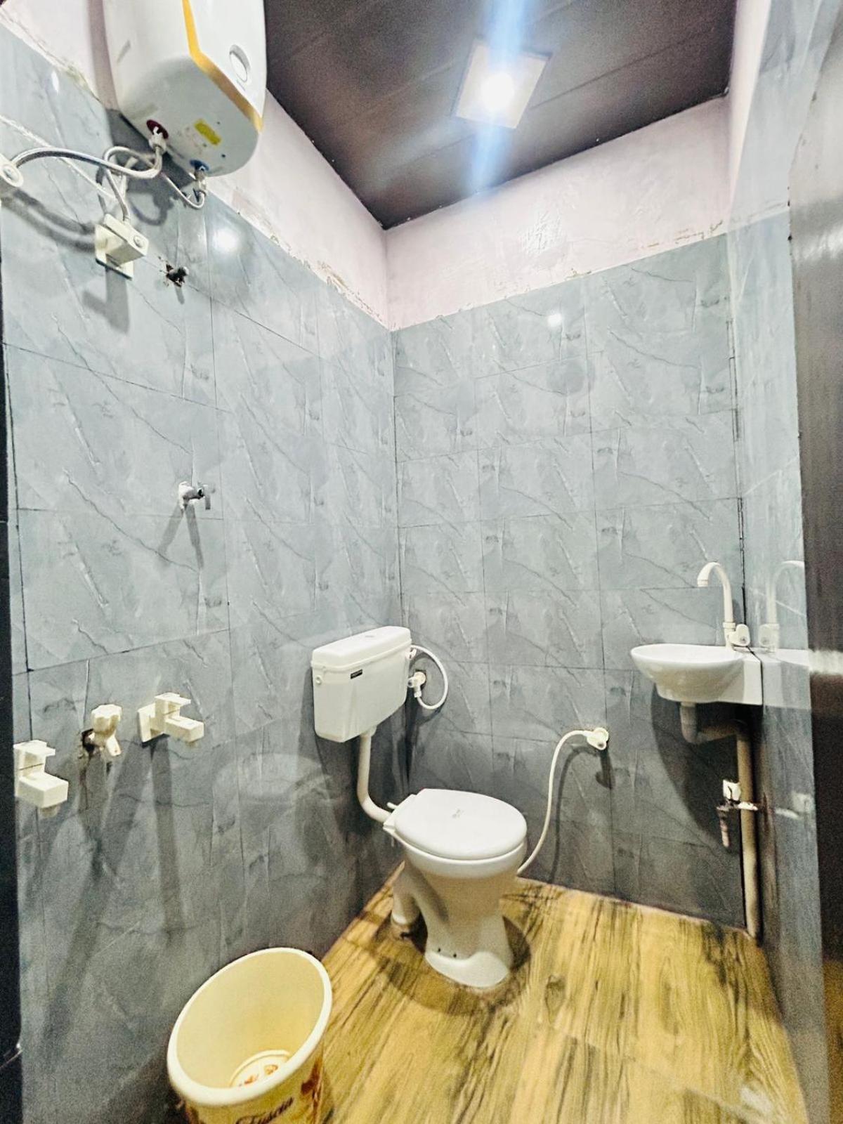 Agrawal Inn Guest House Mathura Eksteriør bilde