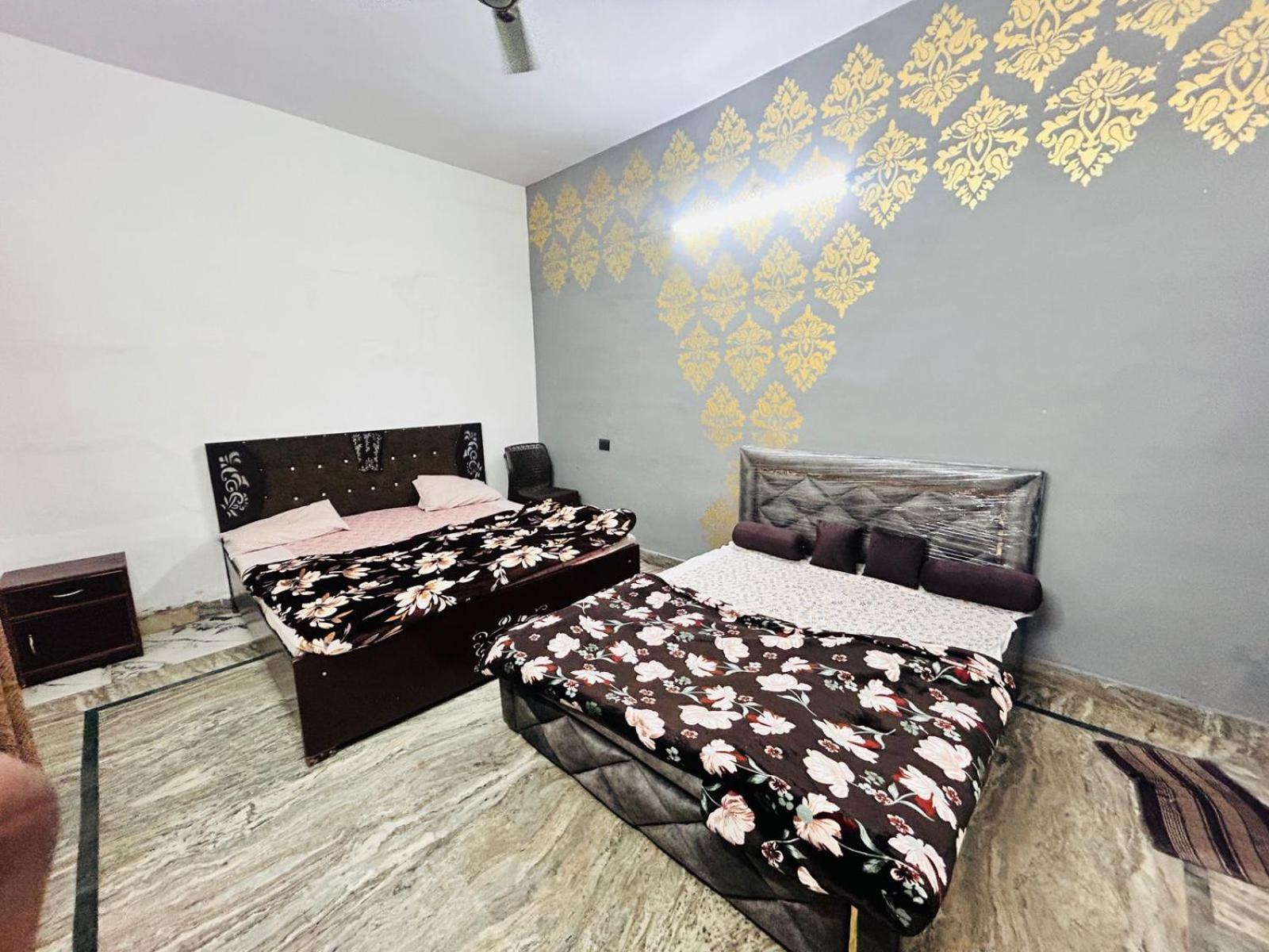 Agrawal Inn Guest House Mathura Eksteriør bilde