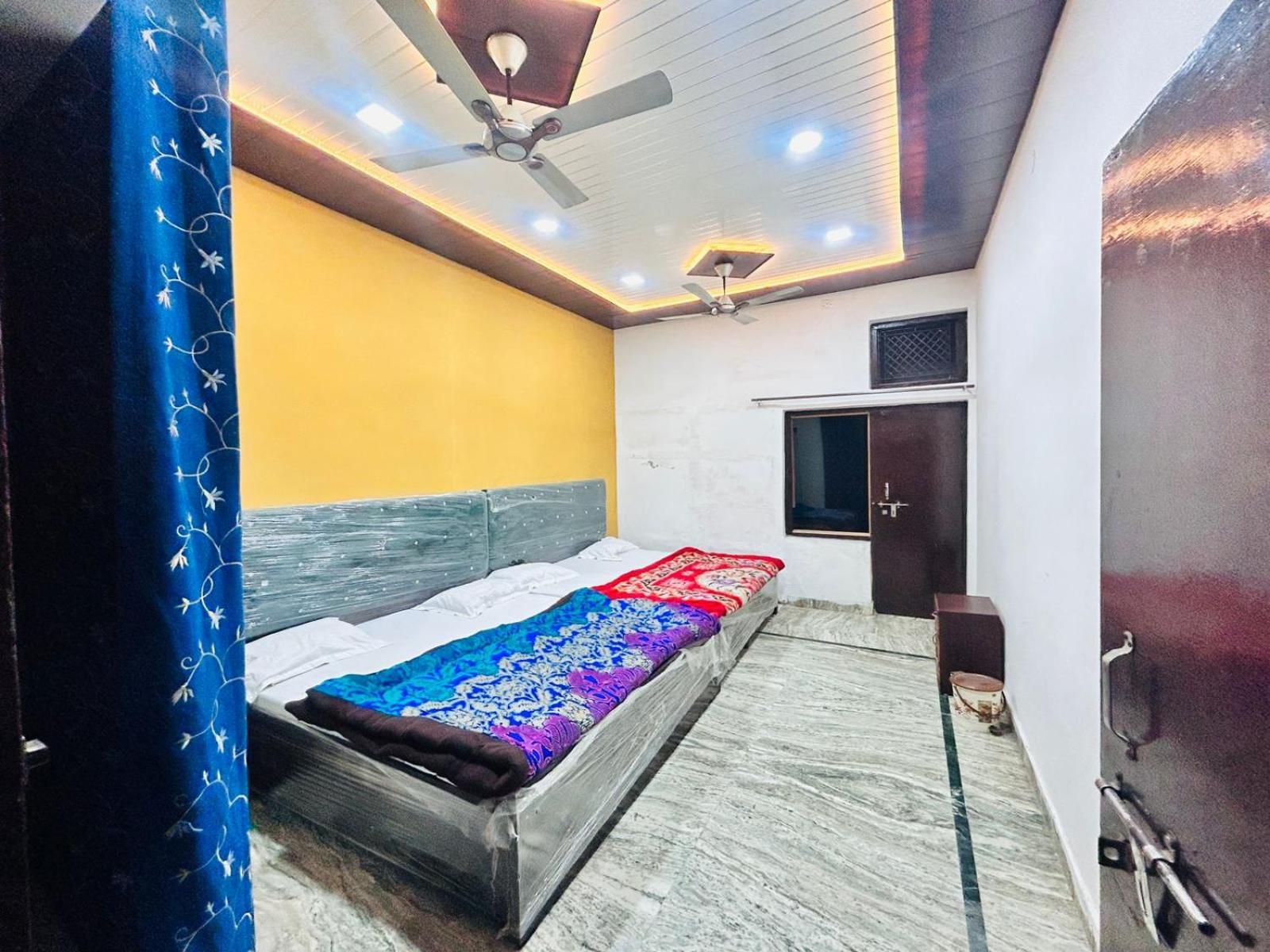 Agrawal Inn Guest House Mathura Eksteriør bilde